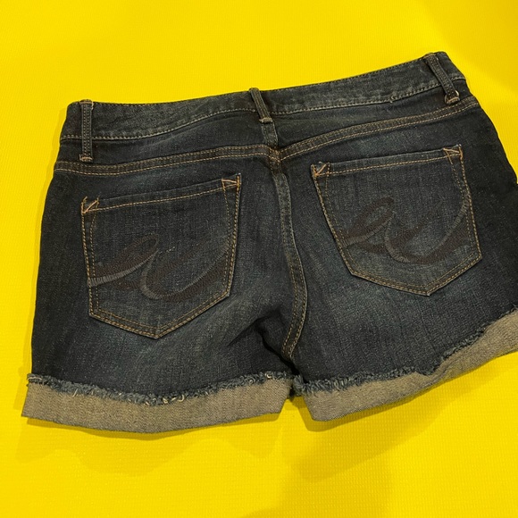 Express Jeans Short - Picture 2 of 2
